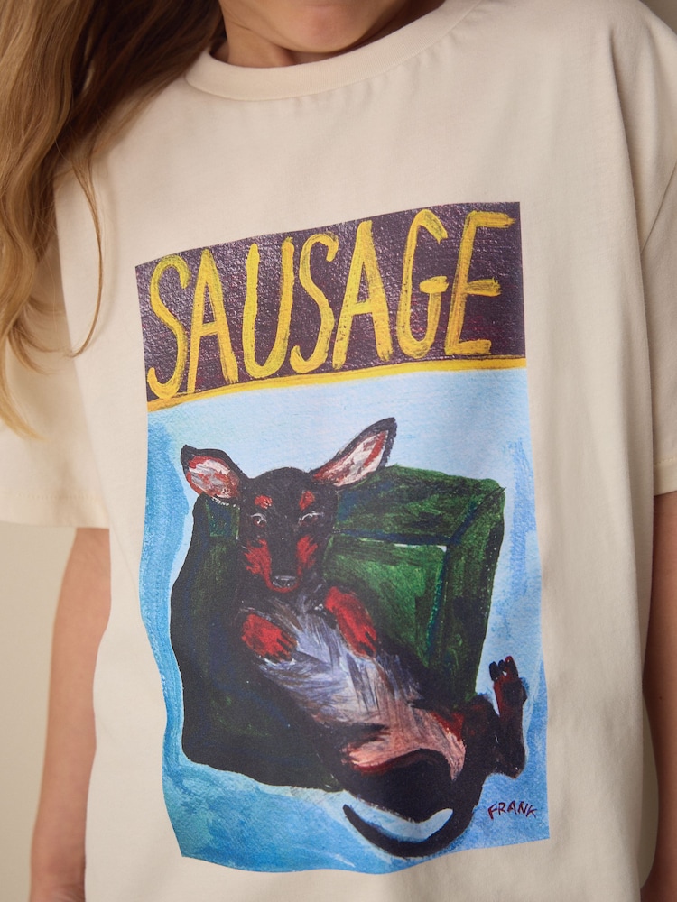 Cream Frankie Thorpe Sausage Dog - Oversized License Graphic T-Shirt (3-16yrs) - Bild 4 von 4