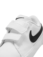Blanco/Negro - Nike Infant Tennis Essential Trainers - Imagen 6 de 6