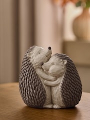 Hugging Hedgehogs Autumn Ornament - Imagen 1 de 3