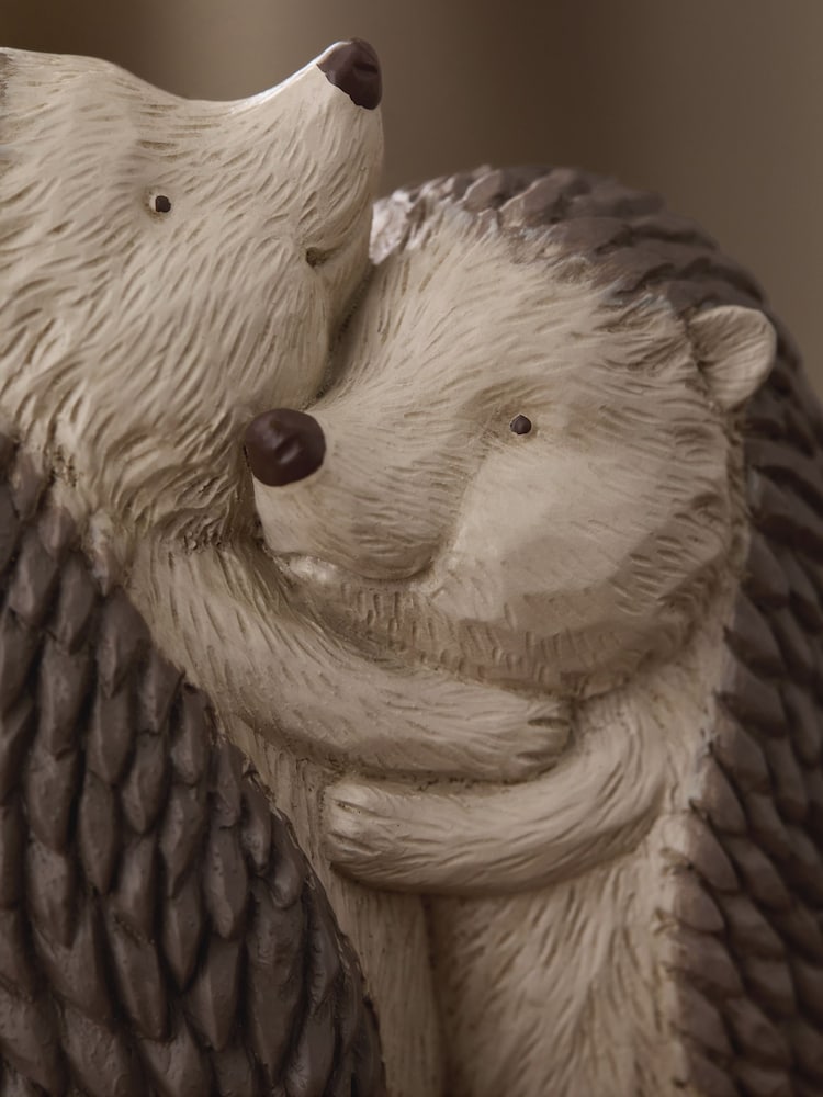 Hugging Hedgehogs Autumn Ornament - Imagen 3 de 3