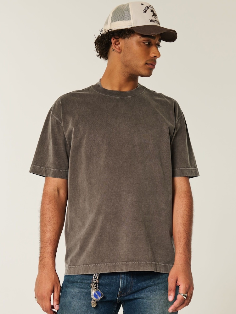 Hollister Heavyweight Boxy Washed Short Sleeve T-Shirt - Image 1 of 3