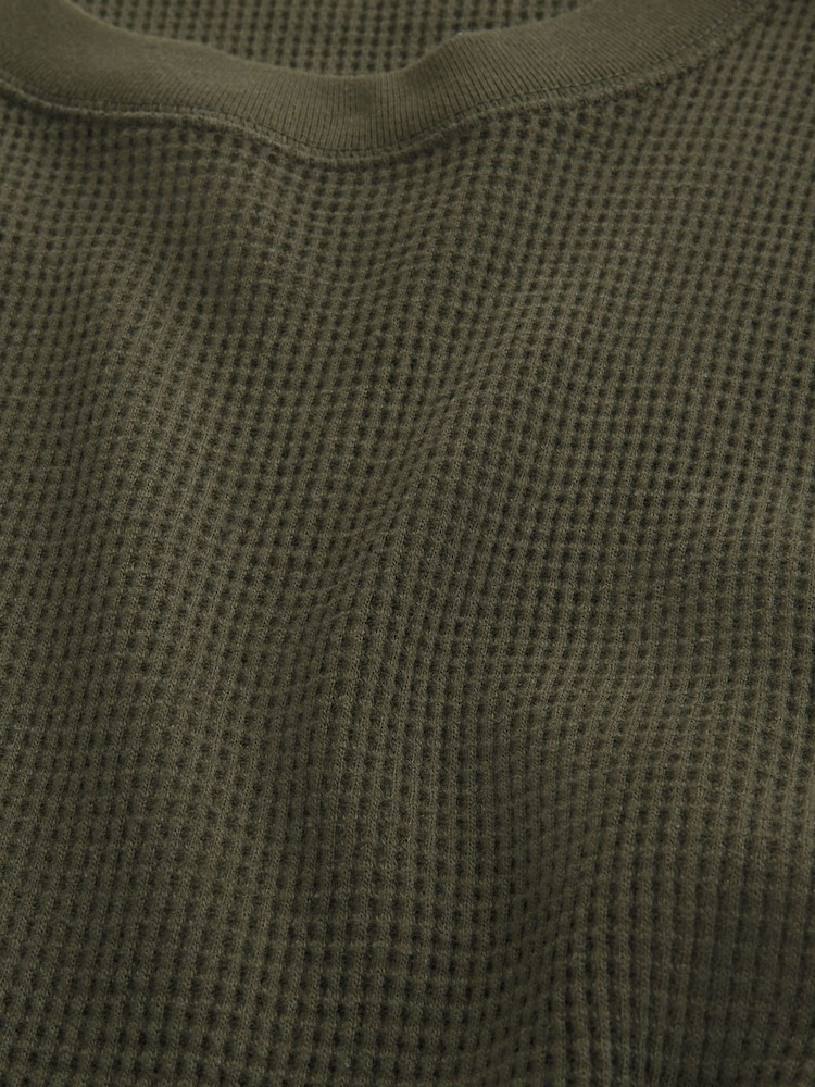 Verde oliva - Hollister Crew Neck Textured Wash Long Sleeve T-Shirt - Imagen 2 de 2