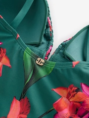 أخضر ـ بدلة سباحة للتحكم في البطن بفتحة ياقة عميقة بطبعة مورّدة من B by Ted Baker - Image 6 of 7