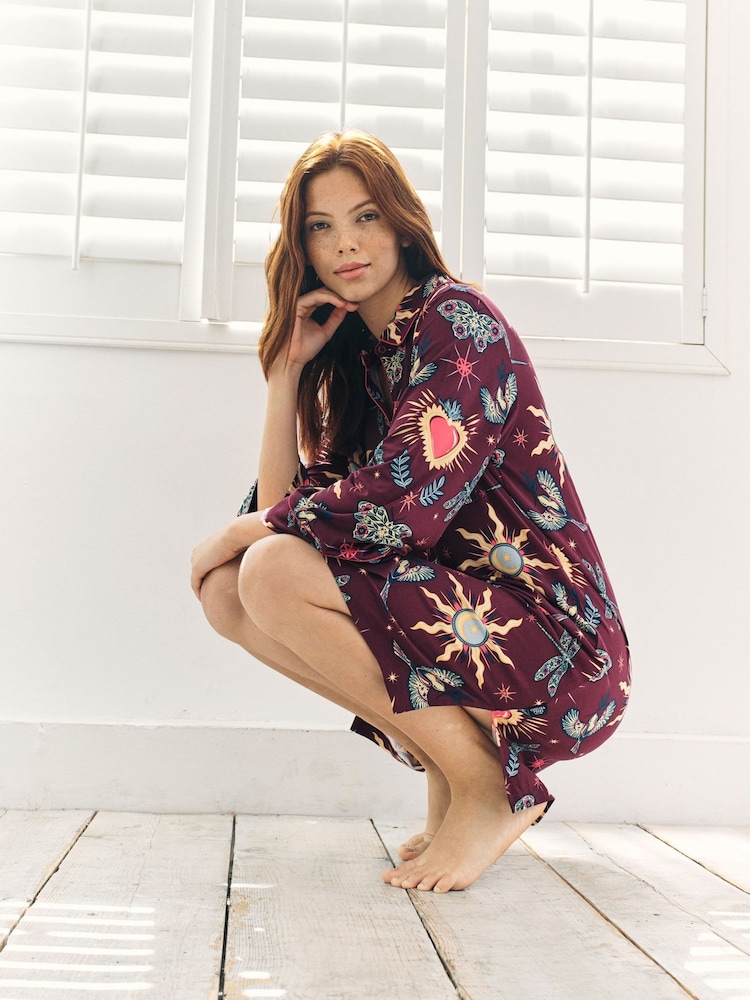 Chelsea Peers Red Enchanted Glade Print Nightshirt - Image 6 of 6 Chelsea Peers Red Enchanted Glade Print Nightshirt - Image 6 of 6