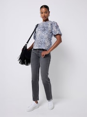 SCAMP & DUDE Cheetah Woven Printed Puff Sleeve Top - Imagem 1 de 4