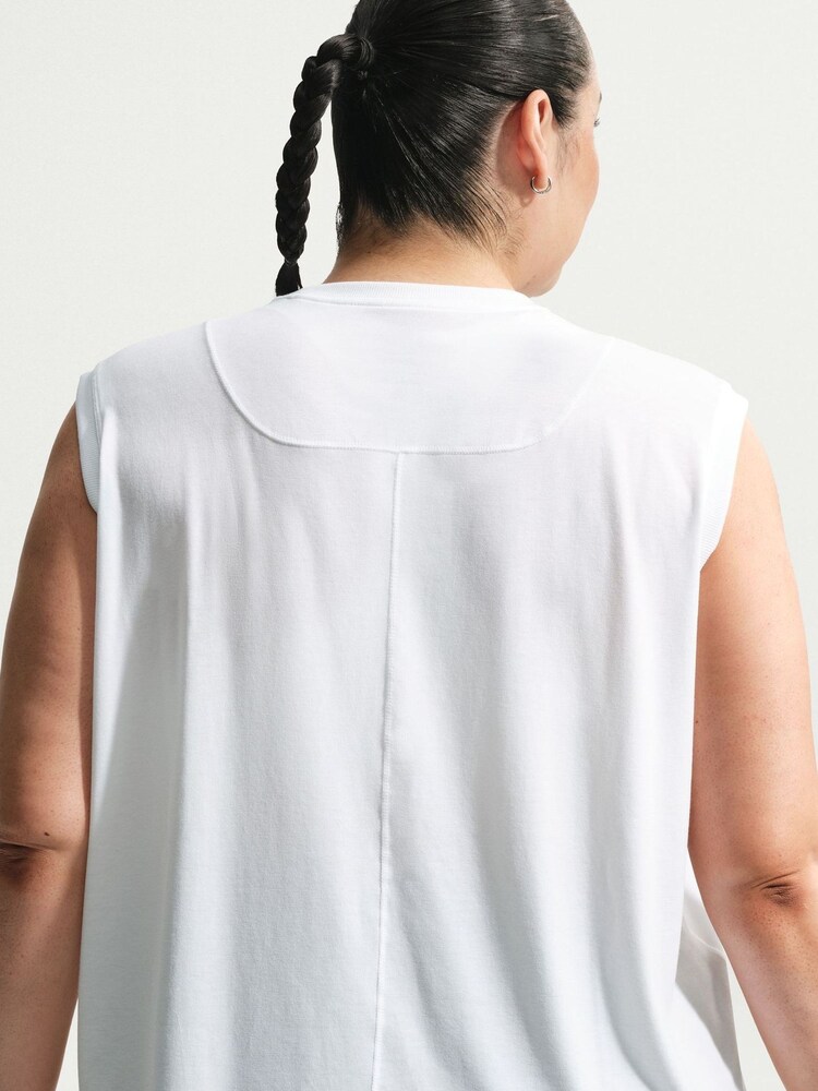 Nike White Curve One Relaxed Dri-FIT Tank Top - Image 2 of 4