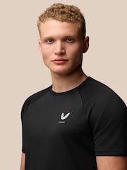 Castore Black Adapt Training T-Shirt - Image 3 of 4