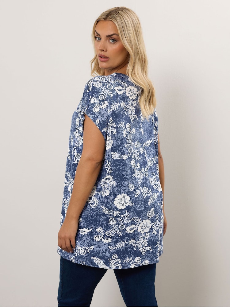 Yours Curve Floral Pleated Front Top - Imagem 2 de 5