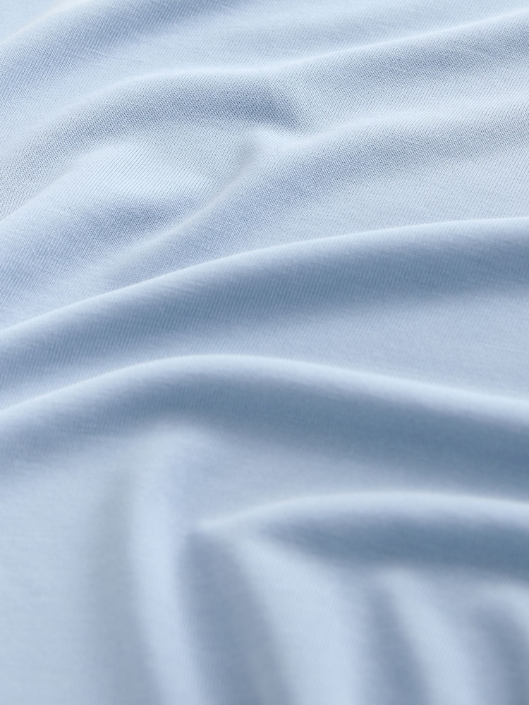 Albastru - Bluză premium din modal cu mânecă scurtă și decolteu în V - Imaginea 2 din 3