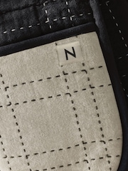 Monochrome Checked Oven Gloves - Image 3 of 4