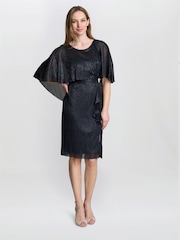 Gina Bacconi Blue Sonya Pleated Dress With Brooch - Imagem 3 de 6