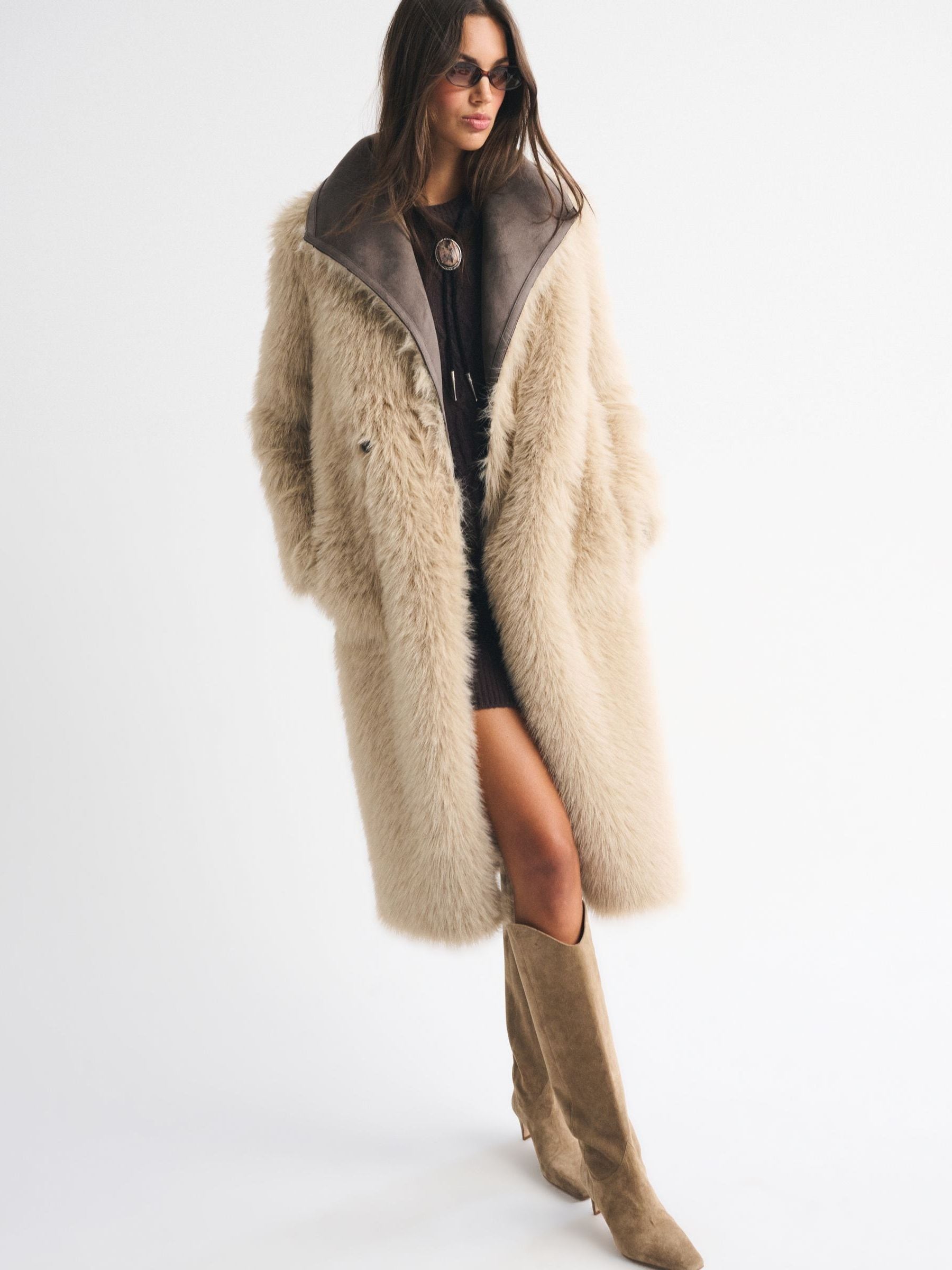 Next：日本 Abercrombie & Fitch リバーシブルロングコート from Next