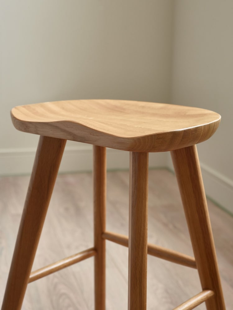 Julian Bowen Brown Mulu Solid Oak Bar Stool - Image 6 of 6 Julian Bowen Brown Mulu Solid Oak Bar Stool - Image 6 of 6