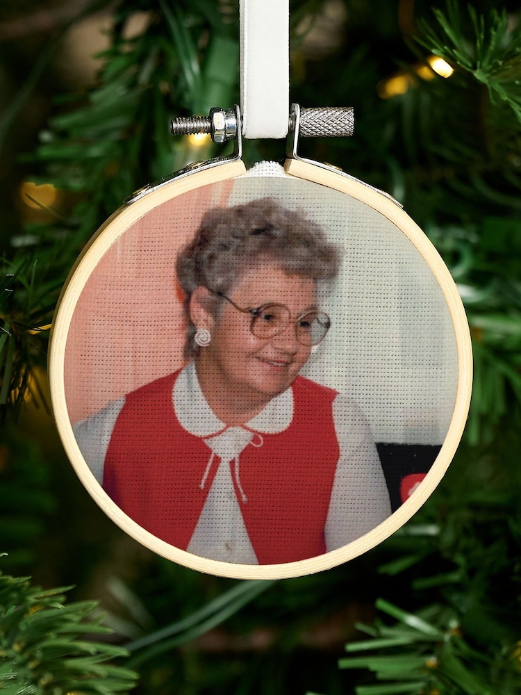 Mini Photo Hoop Memorial Christmas Tree Decoration by No Ordinary Gift - Image 1 of 1 Mini Photo Hoop Memorial Christmas Tree Decoration by No Ordinary Gift - Image 1 of 1