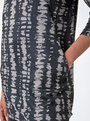 Roman Grey Abstract Print Tunic Pocket Stretch Top - Image 4 of 5