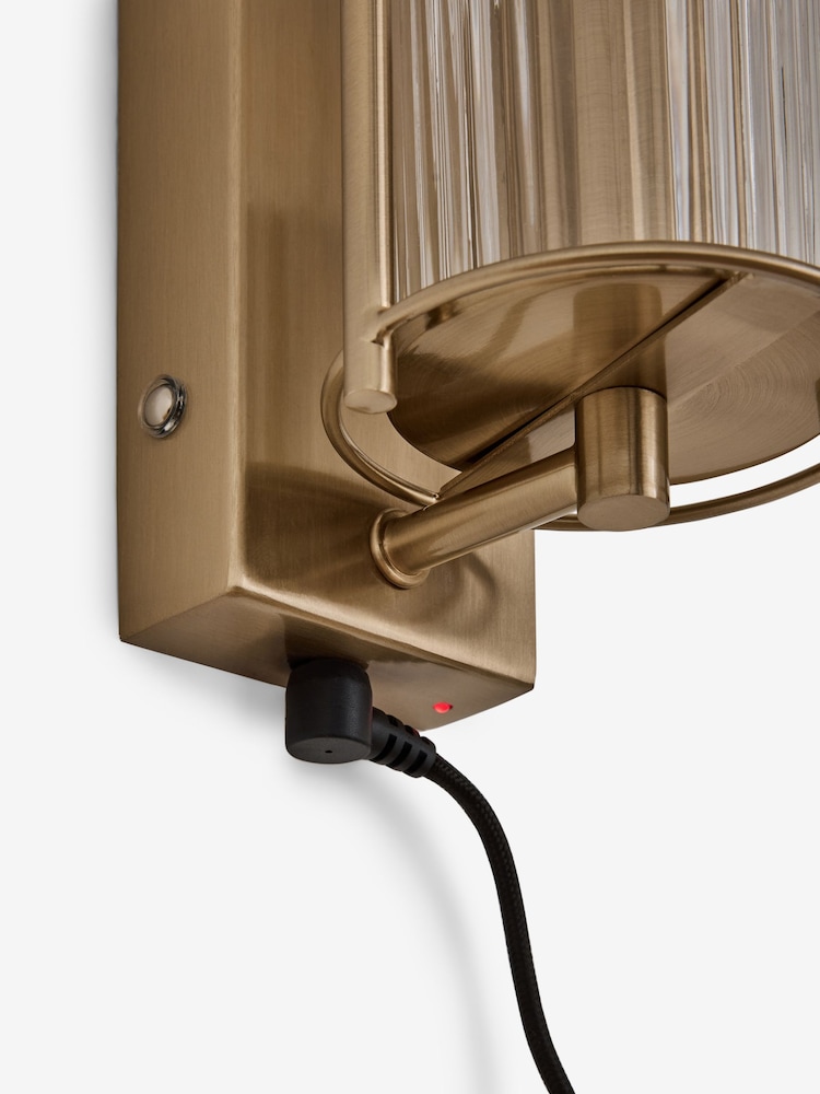Brass Hertford Rechargeable Wireless Wall Light - Image 7 of 7 Brass Hertford Rechargeable Wireless Wall Light - Image 7 of 7