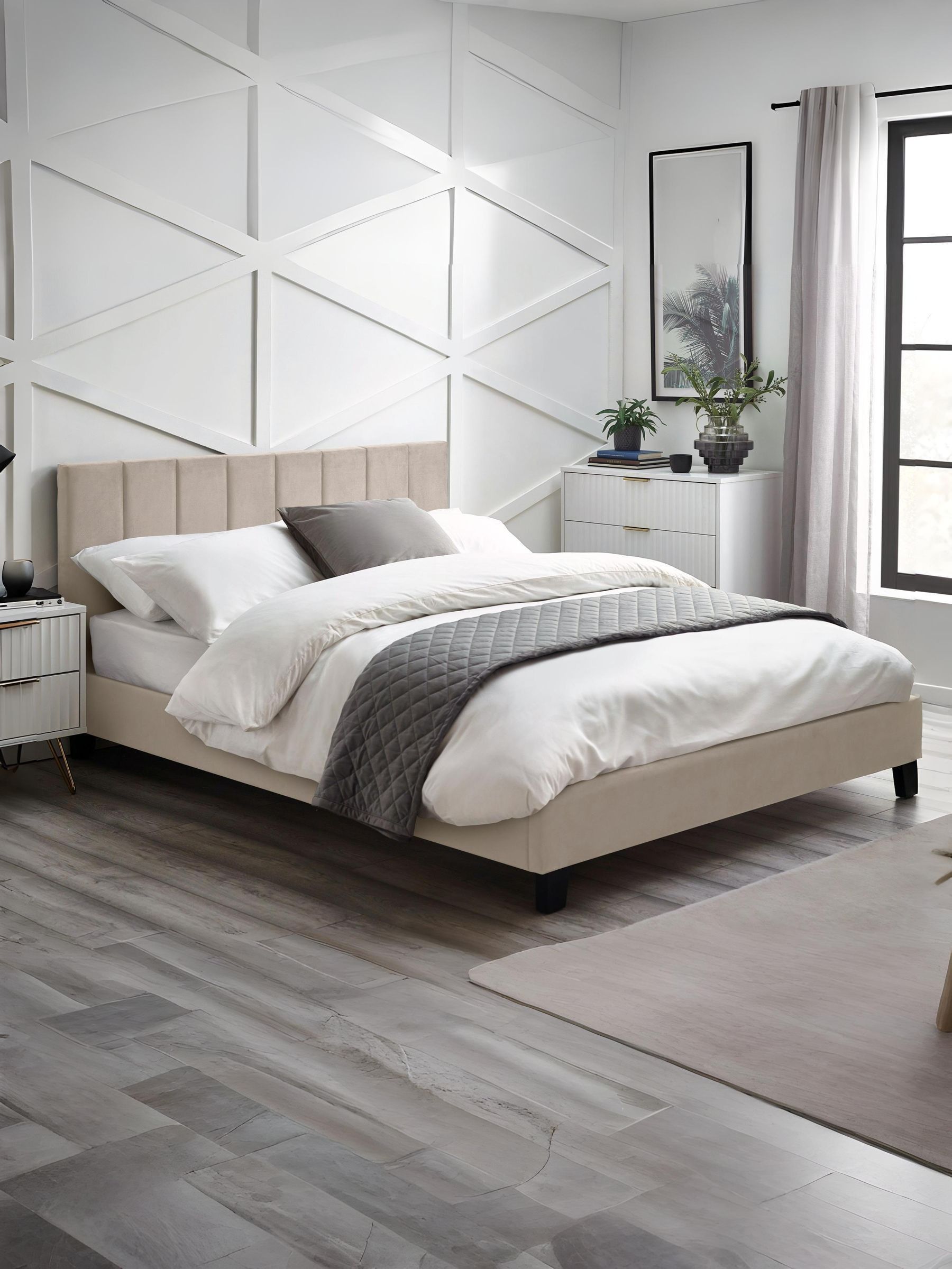 Julian Bowen Unisex Cream Rosa Bed