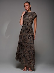 rjava - Jolie Moi Asymmetrical Draped Slash Neck Midaxi Dress - Slika 5 iz 6