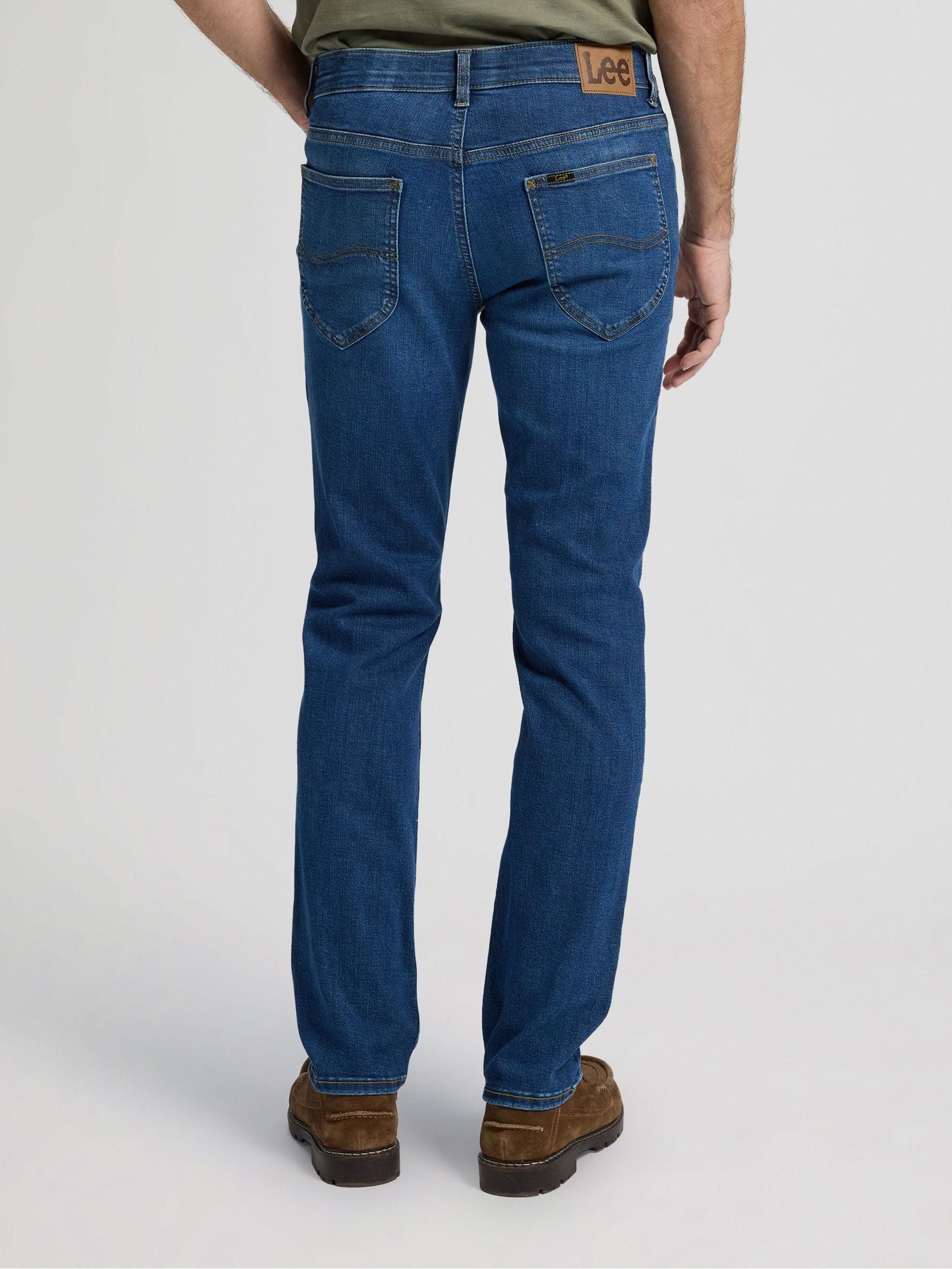 Next：日本 ブルー - Wrangler Daren ストレートフィットジーンズ from