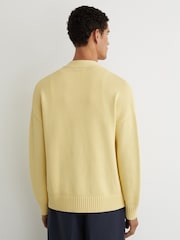 Puder Gelb - Reiss Coates Monogram-Embroidered Relaxed Cardigan - Bild 6 von 7