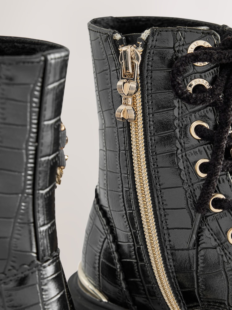 Cocodrilo negro - Baker by Ted Baker Charm Lace Up Boots - Imagen 5 de 5 Cocodrilo negro - Baker by Ted Baker Charm Lace Up Boots - Imagen 5 de 5