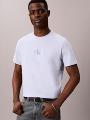 Calvin Klein Short Sleeve 30s Micro Monologo Graphic T-Shirt - Imagen 5 de 6