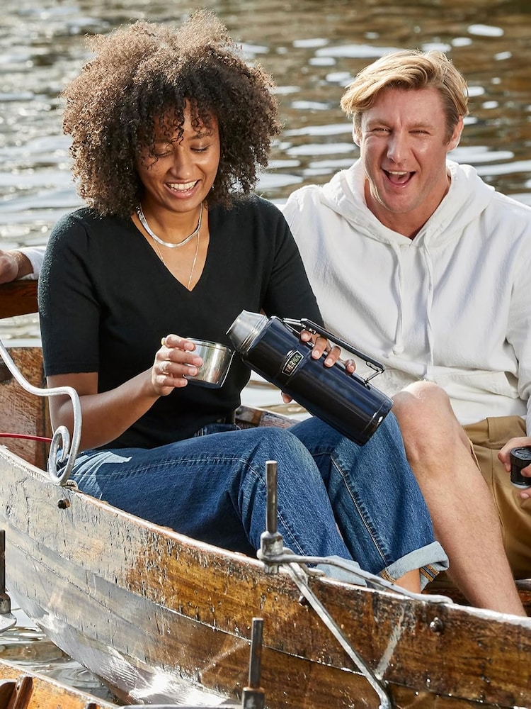 Thermos Matt Black SK2010 1.2L GTB Stainless King Flask - Image 2 of 5 Thermos Matt Black SK2010 1.2L GTB Stainless King Flask - Image 2 of 5