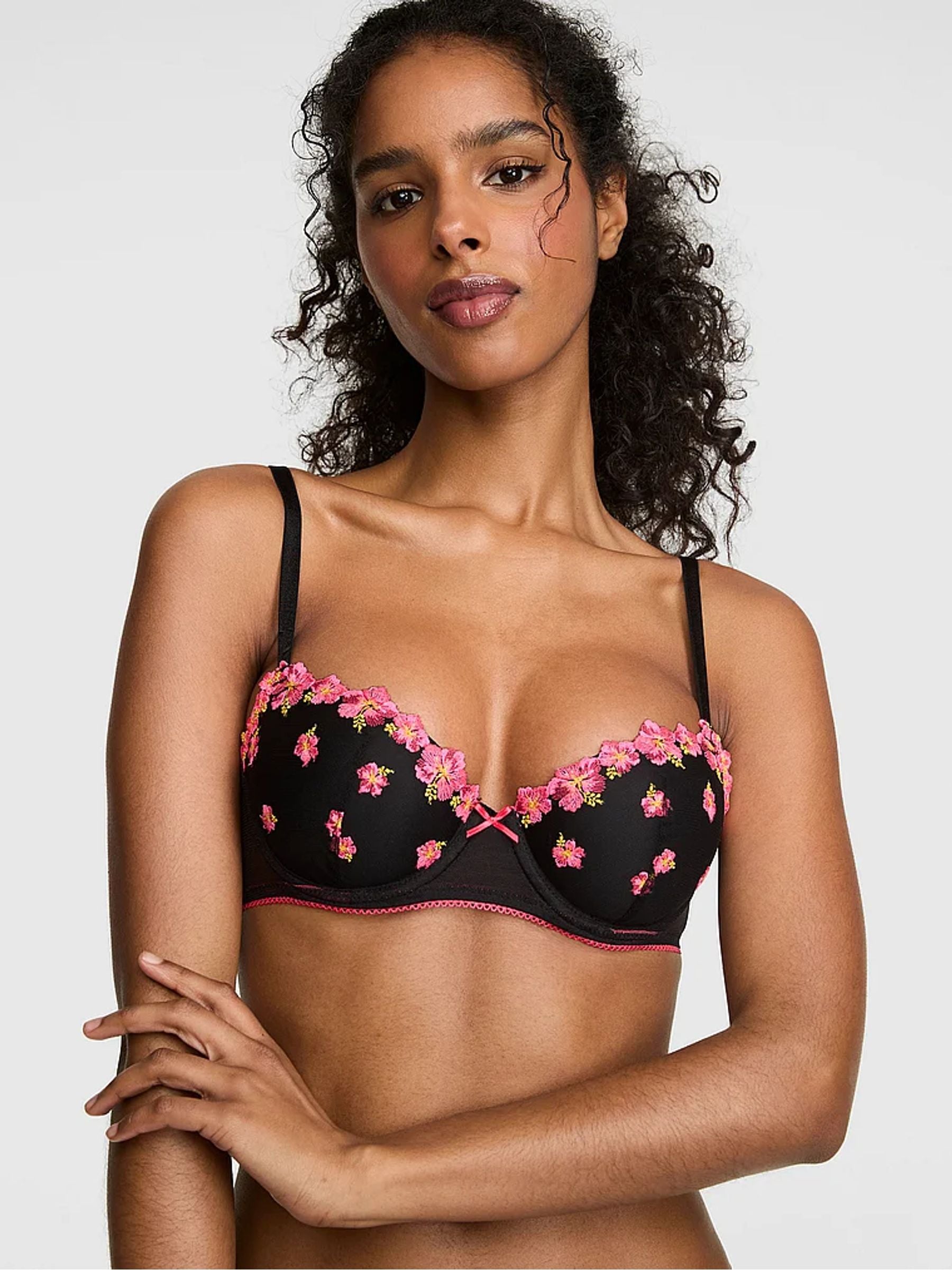 Victoria's Secret PINK Black Lightly Lined Hibiscus Embroidery Bra