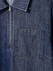 فستان دنيم قصير بنصف سحّاب مزين بأحجار الراين من Oliver Bonas - صورة 7 من 8