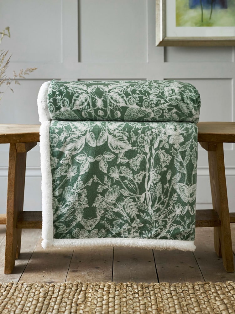 Deyongs Secret Garden Printed Sherpa Reverse Throw - Image 1 of 2 Deyongs Secret Garden Printed Sherpa Reverse Throw - Image 1 of 2