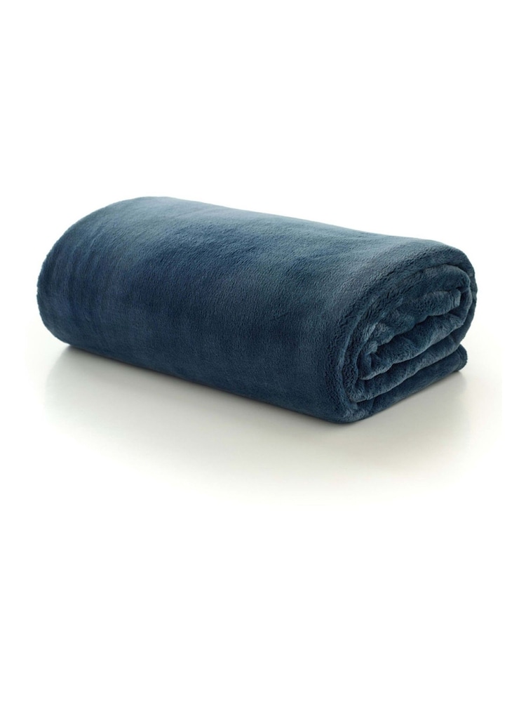 The Lyndon Company Navy Coco Touch Throw - Image 2 of 2 The Lyndon Company Navy Coco Touch Throw - Image 2 of 2