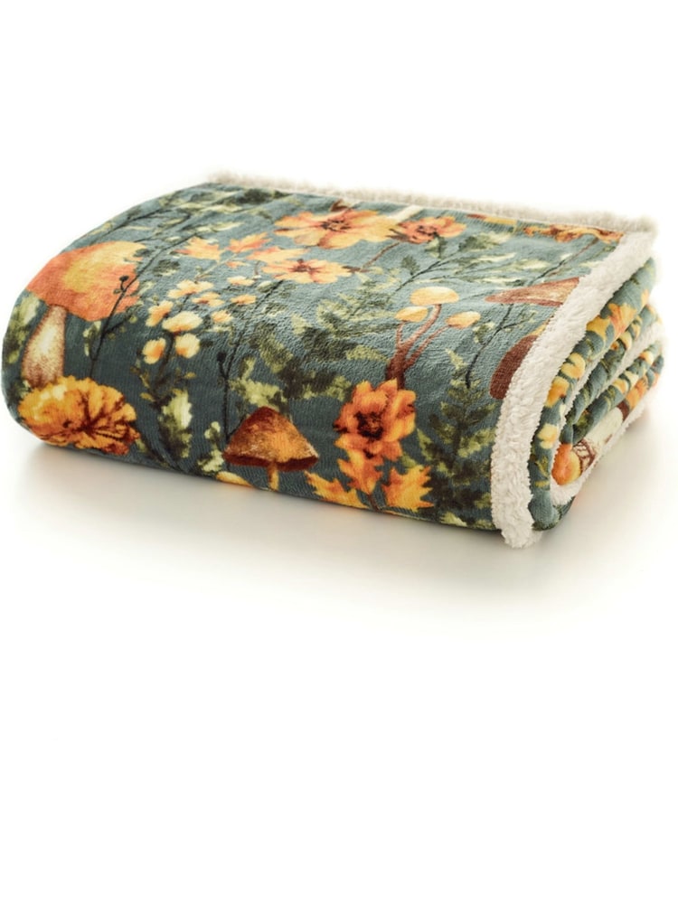 Deyongs Mushroom Printed Sherpa Reverse Throw - Image 2 of 2 Deyongs Mushroom Printed Sherpa Reverse Throw - Image 2 of 2
