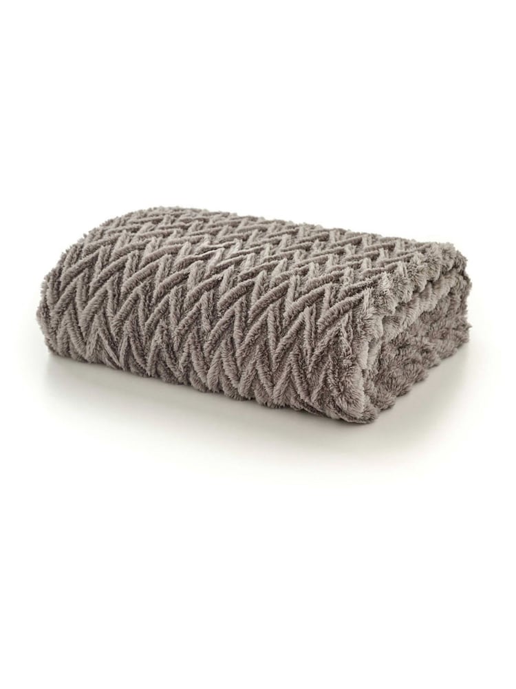 Deyongs Mushroom Tadcaster Supersoft Chevron Throw - Image 2 of 2 Deyongs Mushroom Tadcaster Supersoft Chevron Throw - Image 2 of 2