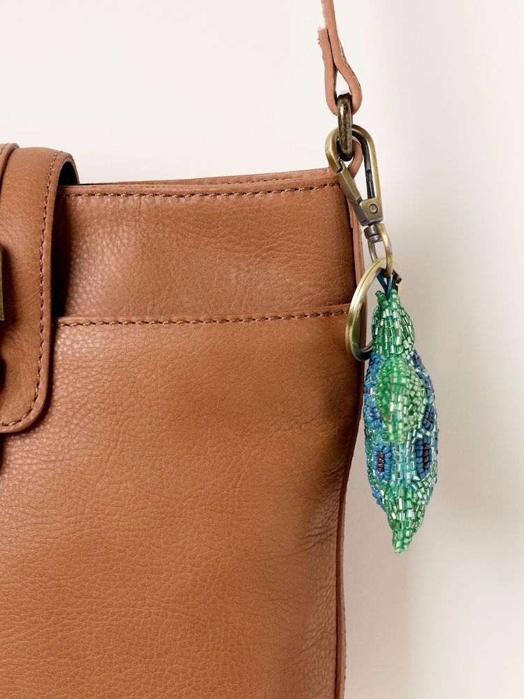 FatFace Jade Green Turtle Beaded Bag Charm Keyring - Image 3 of 3