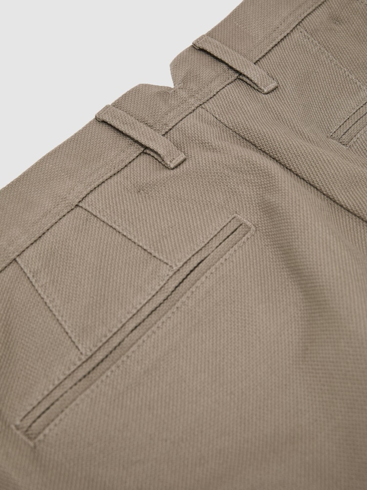 Orah Brovn - Reiss Dobi tkanina pamučne pikue Čino pantalone - Slika 6 od 6