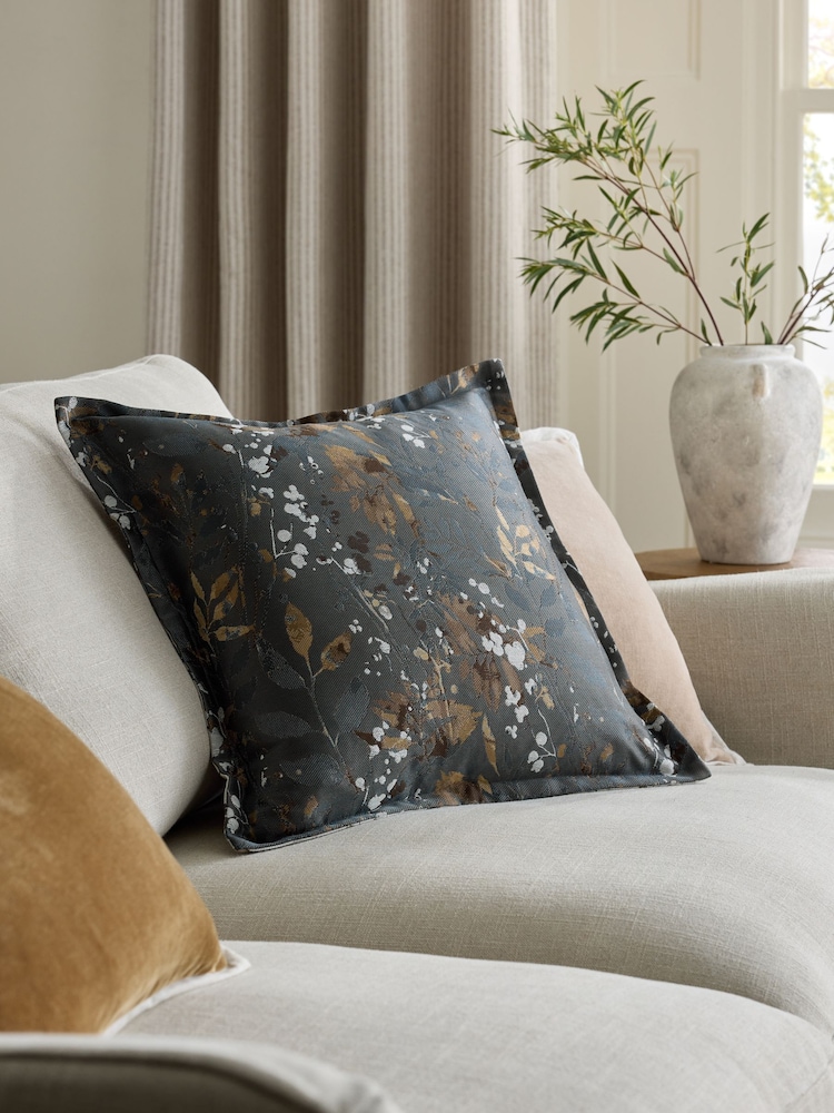 Jacquard Floral Reversable Cushion - 圖片 1/6