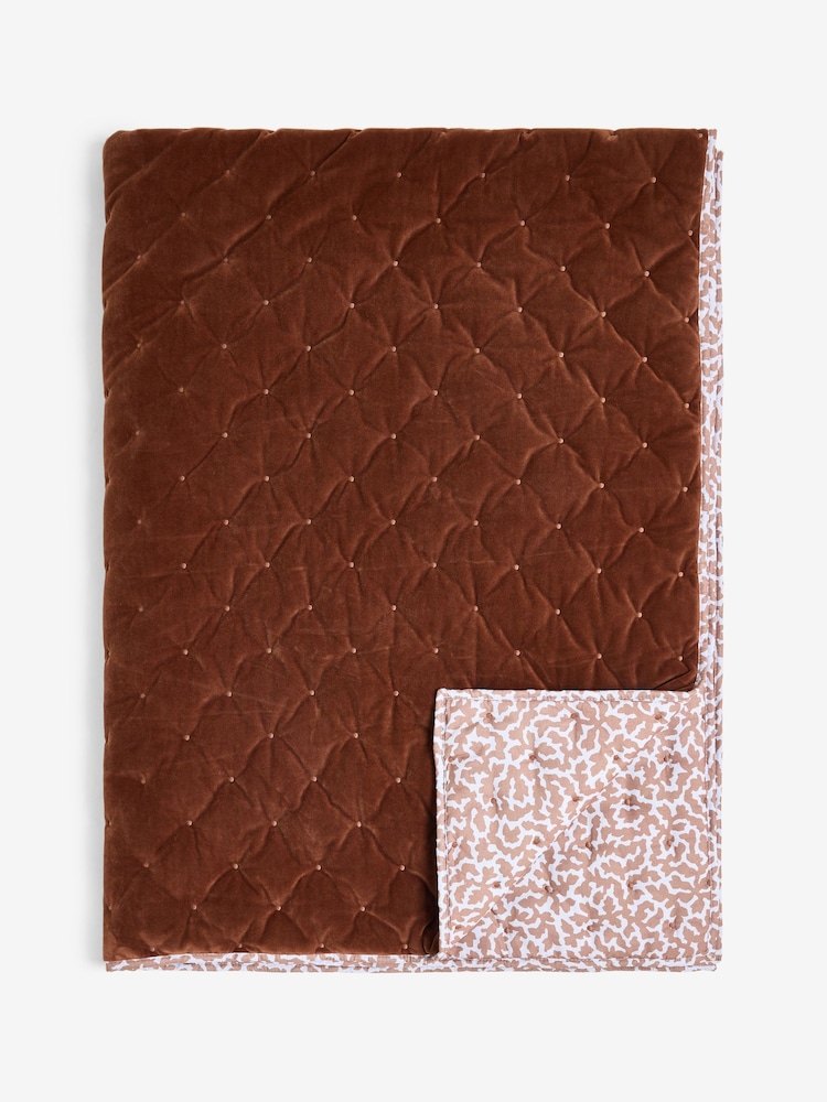 Orange Autumn Leaf Bedspread - Image 2 of 3 Orange Autumn Leaf Bedspread - Image 2 of 3