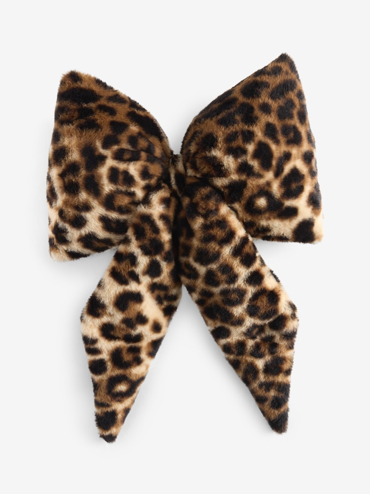 Natural 3D Faux Fur Leopard Print Cushion - Image 4 of 4 Natural 3D Faux Fur Leopard Print Cushion - Image 4 of 4