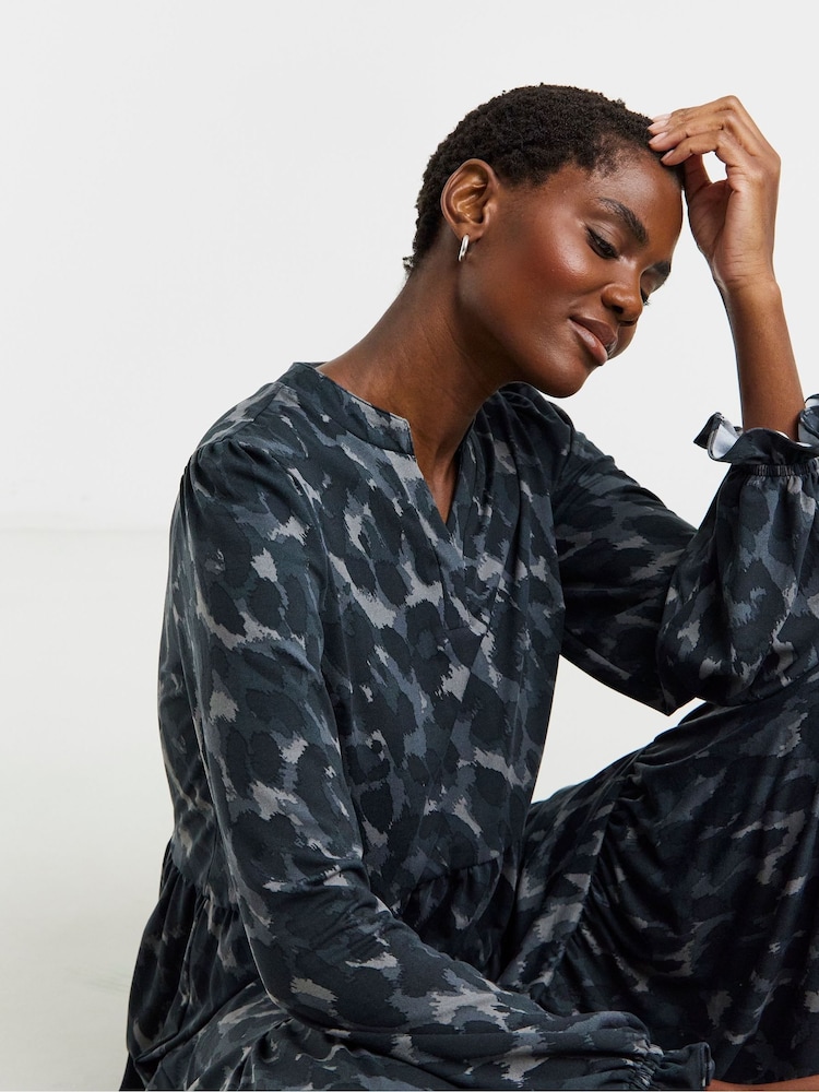 JD Williams Soft Touch Long Sleeve Notch Neck Dress - Imagen 4 de 4 JD Williams Soft Touch Long Sleeve Notch Neck Dress - Imagen 4 de 4