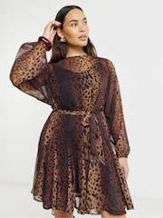 Simply Be Leopard Print Skater Dress With Godets - صورة 3 من 4
