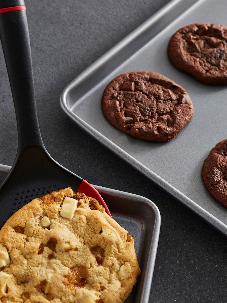 Morphy Richards Set of 2 Silver/Grey 13x9" Oven Trays - Image 2 of 6 Morphy Richards Set of 2 Silver/Grey 13x9" Oven Trays - Image 2 of 6