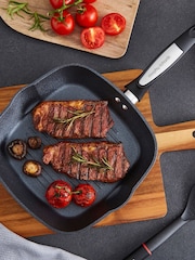 Morphy Richards Graphite Forged Aluminium Ceramica Square Grill Pan - Image 4 of 6
