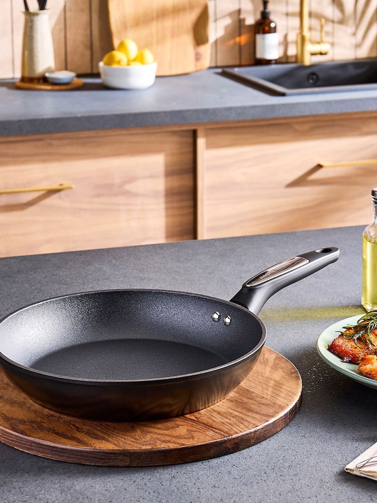 Morphy Richards Graphite Forged Aluminium Ceramica Frying Pan - Image 1 of 5