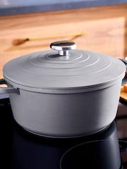 Morphy Richards Grey Cast Aluminium Casserole Dish - Image 4 of 6