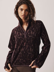 Bordo rdeča z živalskim vzorcem - Print Quarter Zip Fleece - Slika 3 iz 10