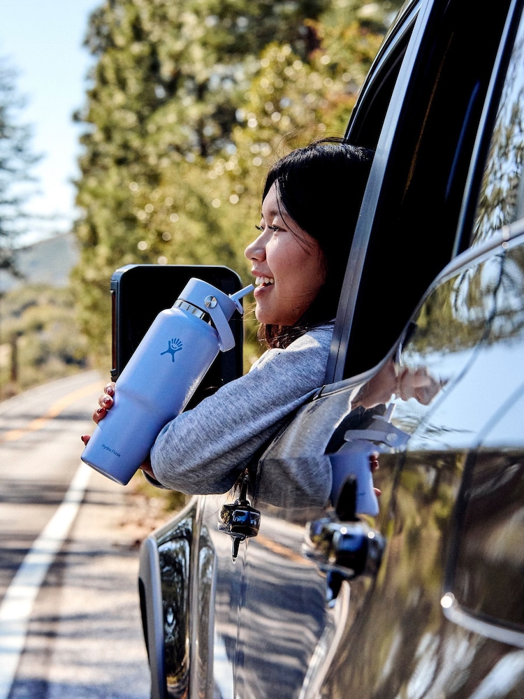 Hydro Flask Birch Wide Flex Straw Travel Bottle 32oz - Image 2 of 6 Hydro Flask Birch Wide Flex Straw Travel Bottle 32oz - Image 2 of 6