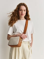 Michael Kors Vanilla/Acorn Bryant Chain Camera Cross-Body Bag - Image 5 of 6