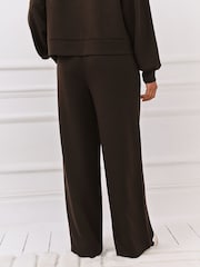 Chelsea Peers Brown LuxeComfort Scuba Joggers - Image 8 of 10