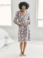 Chelsea Peers Cream Fleece Check Hooded Dressing Gown - Image 3 of 5