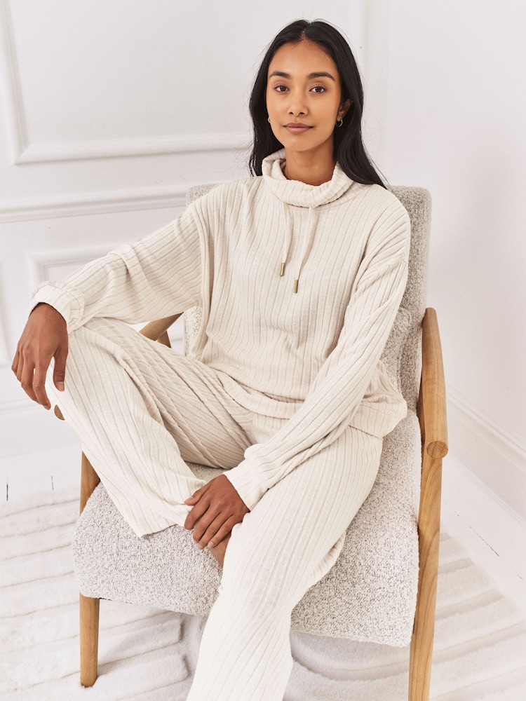 Chelsea Peers Natural Ribbed Knit High Neck Sweatshirt - Image 2 of 7 Chelsea Peers Natural Ribbed Knit High Neck Sweatshirt - Image 2 of 7